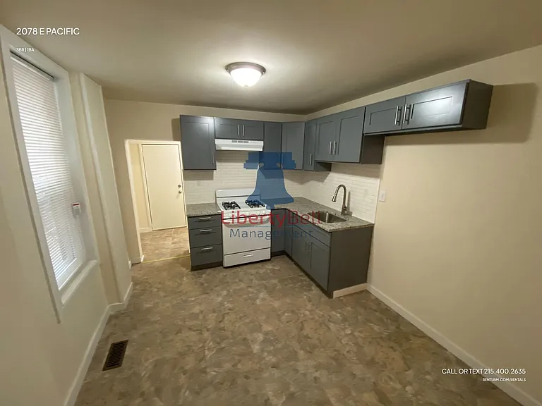 2078 E Pacific St — Photo 4