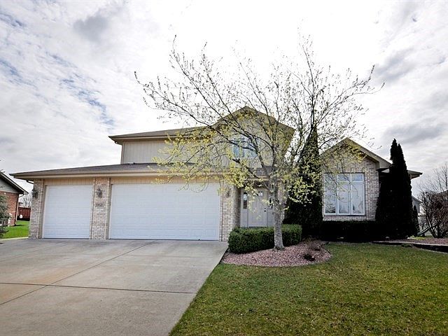 1st image of 19621 Mayfield Pl
