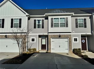 5305 Sports Club Run #403, Suffolk, VA 23435