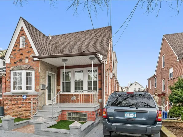 2220 Fish Avenue, Bronx, NY 10469