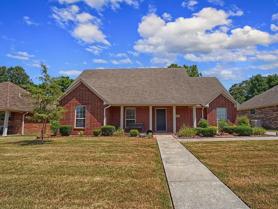1st image of 147 Thornwood Ln