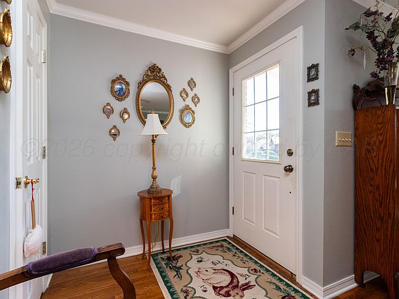 3rd image of 1900 Broadmoor St