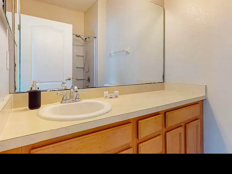 2466 Caravelle Cir — Photo 15