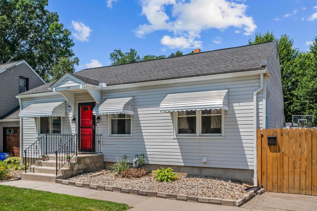 Real estate listing image