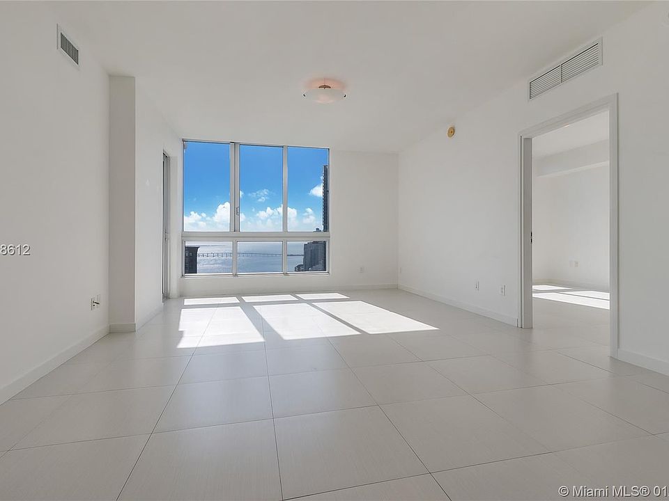 2nd image of 300 S Biscayne Blvd #T-3506