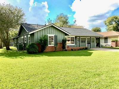 210 Chestnut St, Lake Jackson, TX, 77566