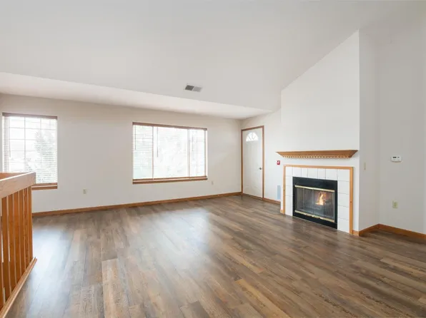 330 E Tyranena Park ROAD #2, Lake Mills, WI 53551