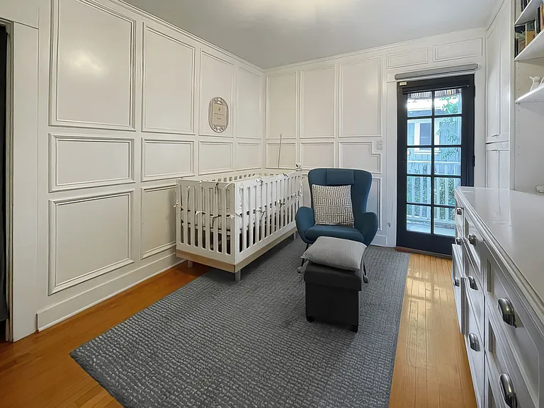 141 Wilton Dr — Photo 9
