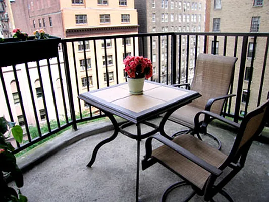 Sold by Marilyn Korn Real Estate | media 17