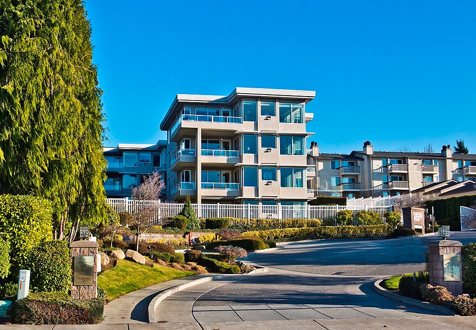 Exceptional ViewPointe Condo