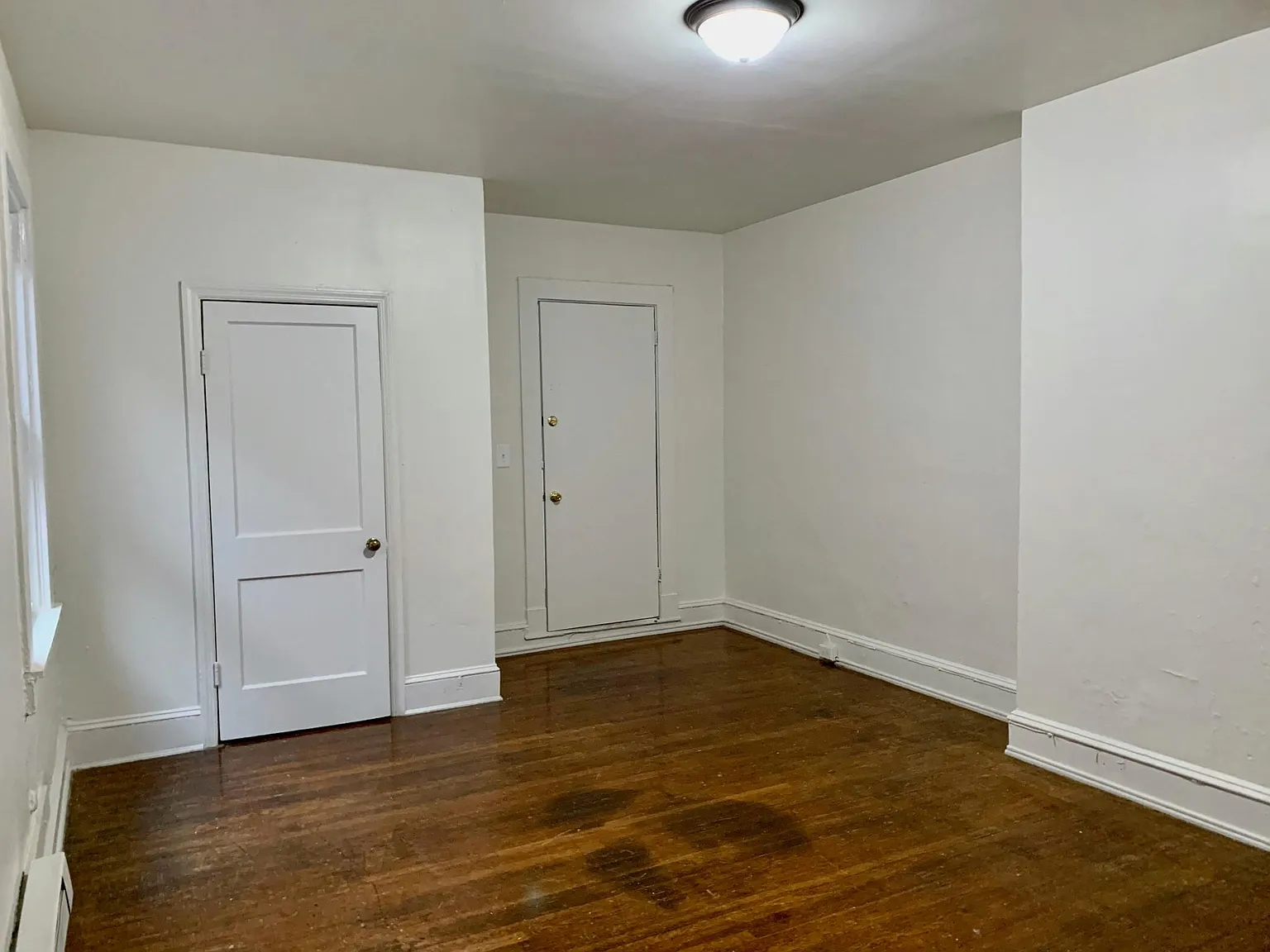1 bed, 1000 sqft, $1,200 — Photo 3