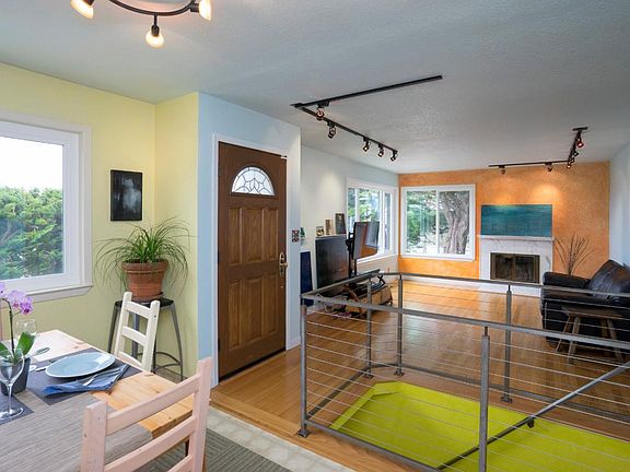 5th image of 601 Farallon Ave