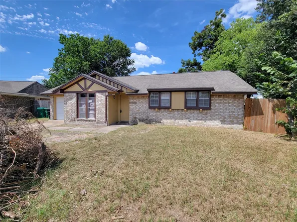 8618 Iron Liege Ct, Houston, TX 77088