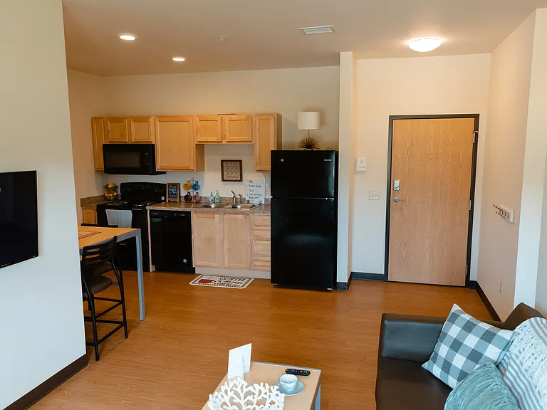325 Campus Dr #104 — Photo 7