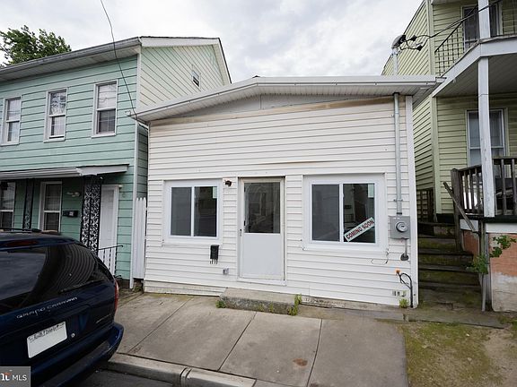 3rd image of 443 W Church St
