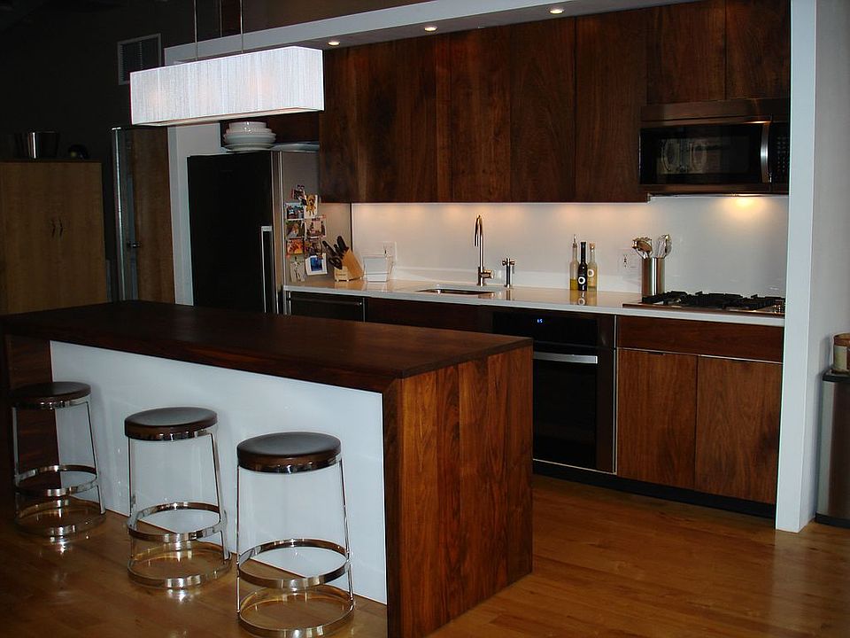 2nd image of 21 Wormwood St Unit 225