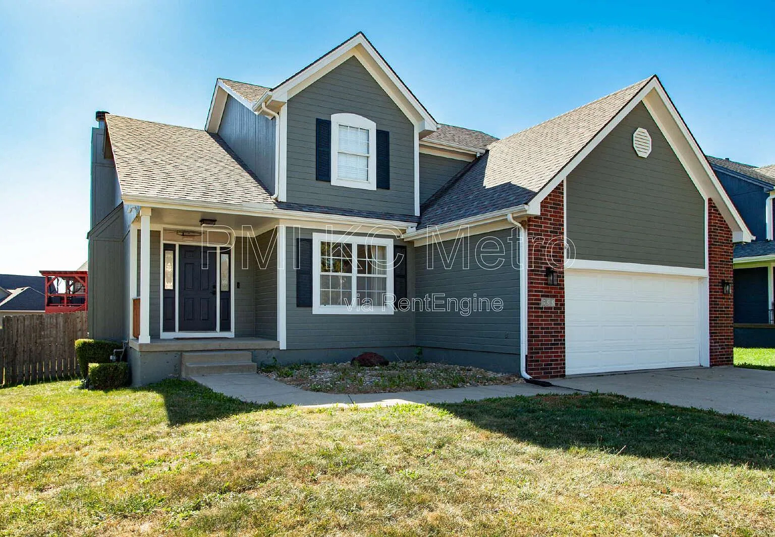 5 bed, 3.5 bath, 2065 sqft, $3,000 — Photo 2