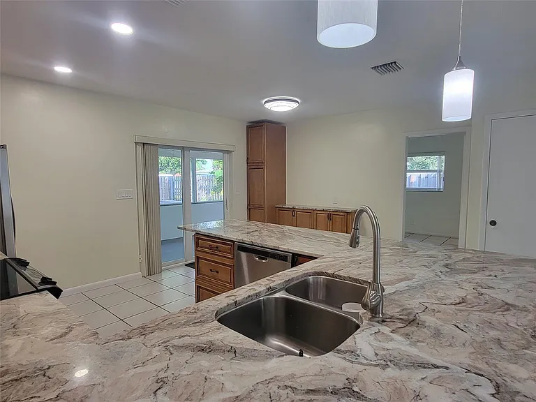 1601 SW 1st Ter #1 — Photo 6