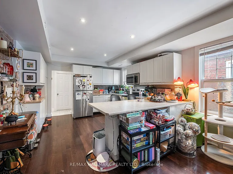 269 Danforth Ave #3 — Photo 17