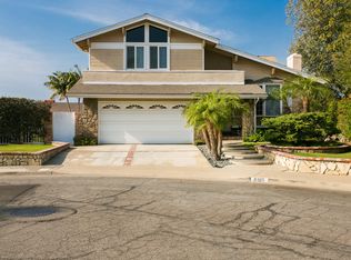 8101 Dartmoor Dr, Huntington Beach, CA 92646
