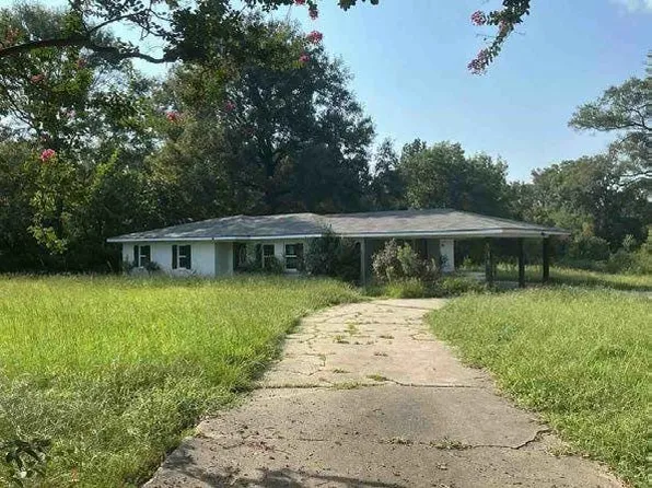 916 Barron Rd, Keithville, LA 71047