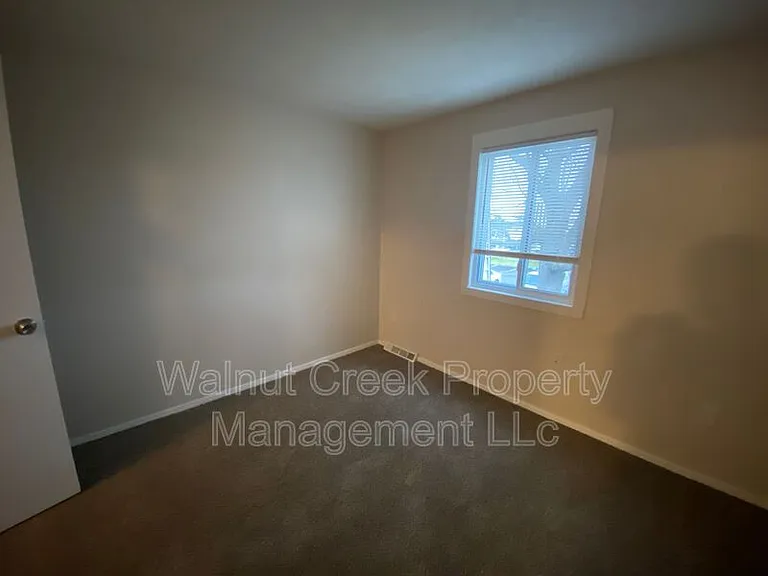 5520 Beavercrest Dr #12 — Photo 23