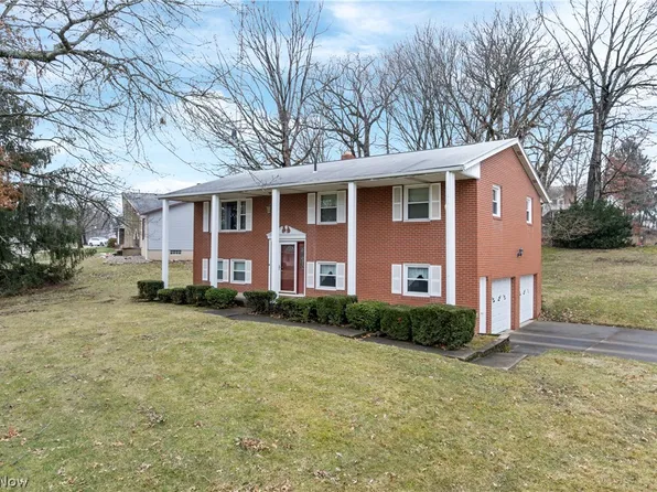 2892 Chadwick St NW, Massillon, OH 44646