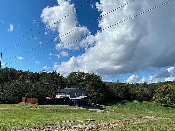 3rd image of 222 Vance Bates Dr