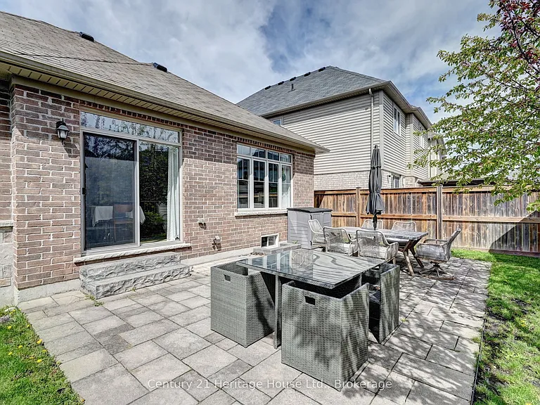 219 Falconridge Dr — Photo 41