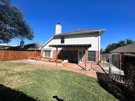 4th image of 19407 Scarlet Cove Dr