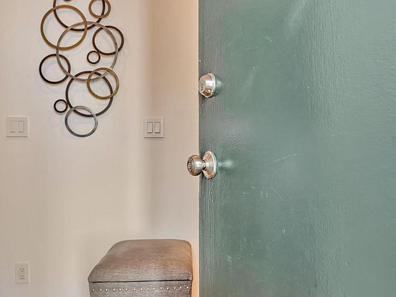 4th image of 3417 La Selva St