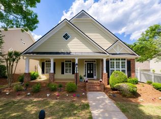 649 W Jackson St, Suwanee, GA 30024