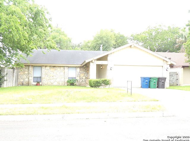 1st image of 4718 El Vedado St