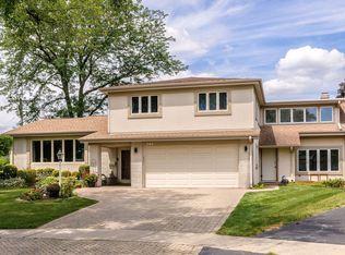 1144 W Westwood Trl, Addison, IL 60101