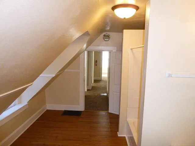 416 S Adams St — Photo 44