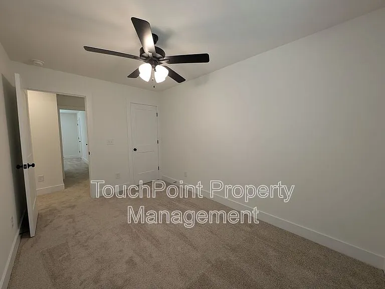 1415 Arden Ave — Photo 17