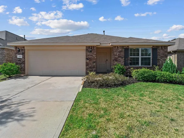 2129 Cedar Way Dr, Conroe, TX 77301