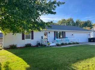 4302 Kingsbury Dr, Loves Park, IL 61111