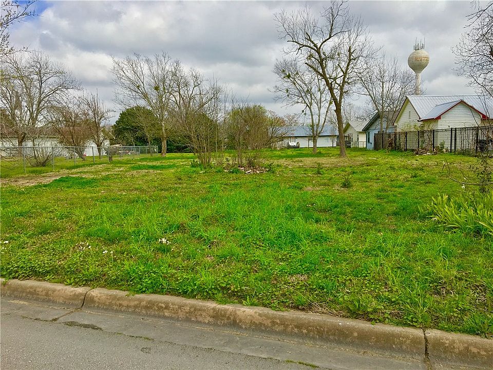 1st image of 304 N Fm 1660