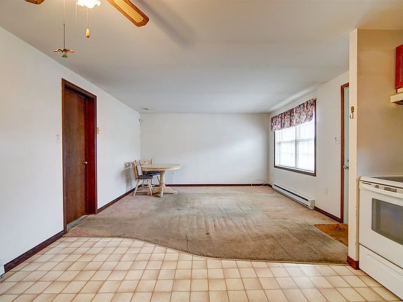 5th image of 73 Everette St
