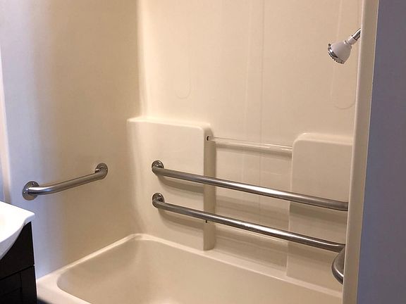 5th image of 1613 McPherson St APT A