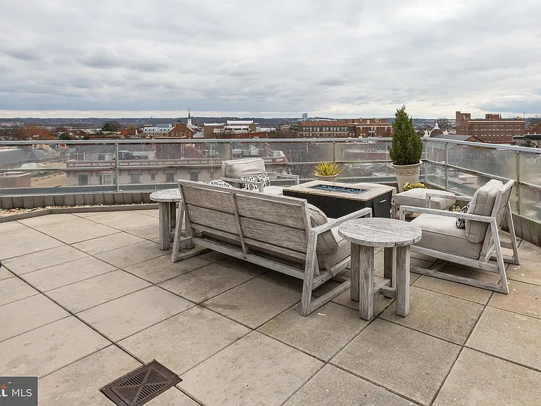 815 King St #3D — Photo 15
