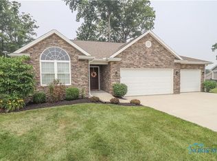 7846 Braeburn Rd, Holland, OH 43528