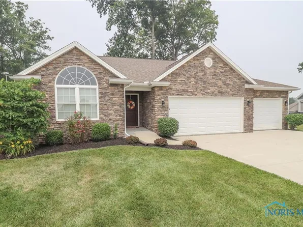 7846 Braeburn Rd, Holland, OH 43528