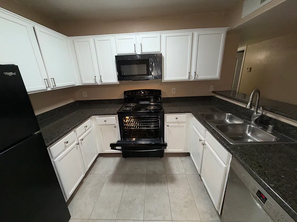 2100 Jetty Rock Dr #107
