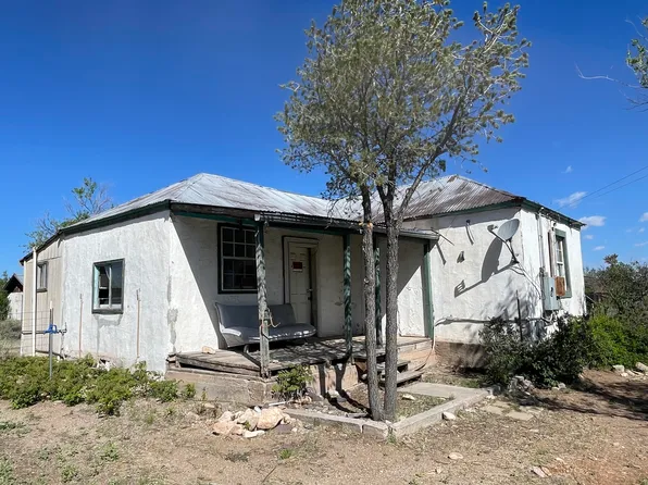 208 S Ash St, Magdalena, NM 87825