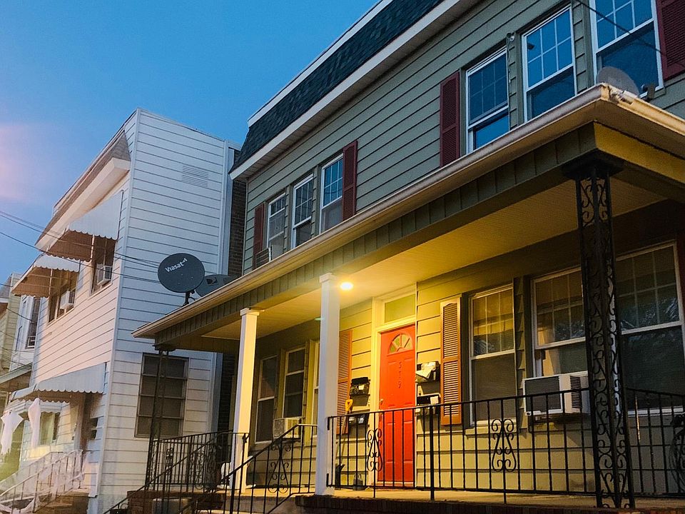 1st image of 379 N 10th St #3