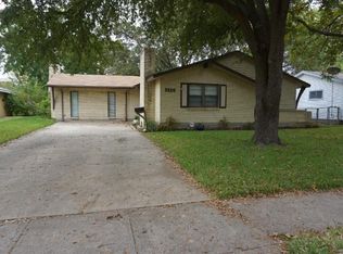 3320 Ruidosa Ave, Dallas, TX 75228