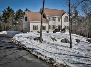 82 Searles Rd, Windham, NH 03087
