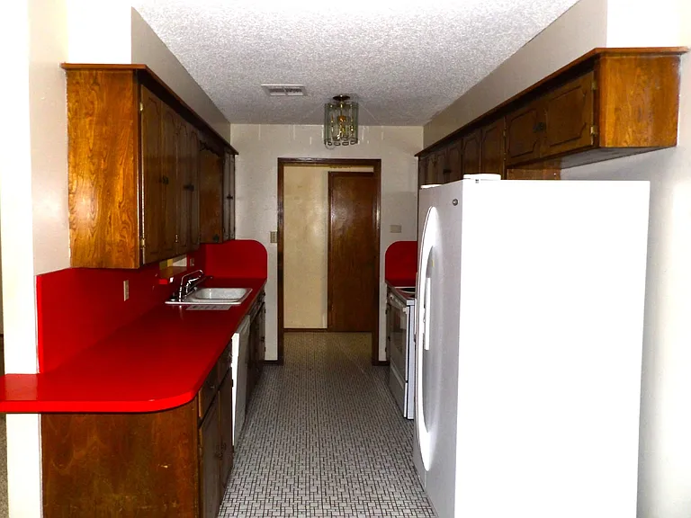 4536 SE Ellsworth Ave — Photo 3